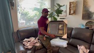 Mystery Unboxing: Black Panther Collectible