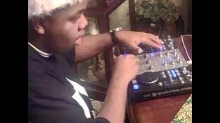 HAPPY HOLIDAYS DJ MIX(WITH THE FAM BAM)