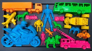 Membersihkan mainan mobil mobilan,motor balap,mobil monster,mobil polisi,kereta api,anomali,animals