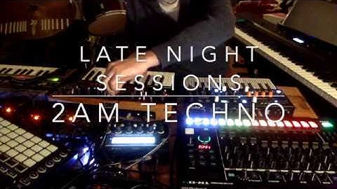 Late night sessions - 2AM Techno with TR8s, Microfreak, Microkorg and Monologue.