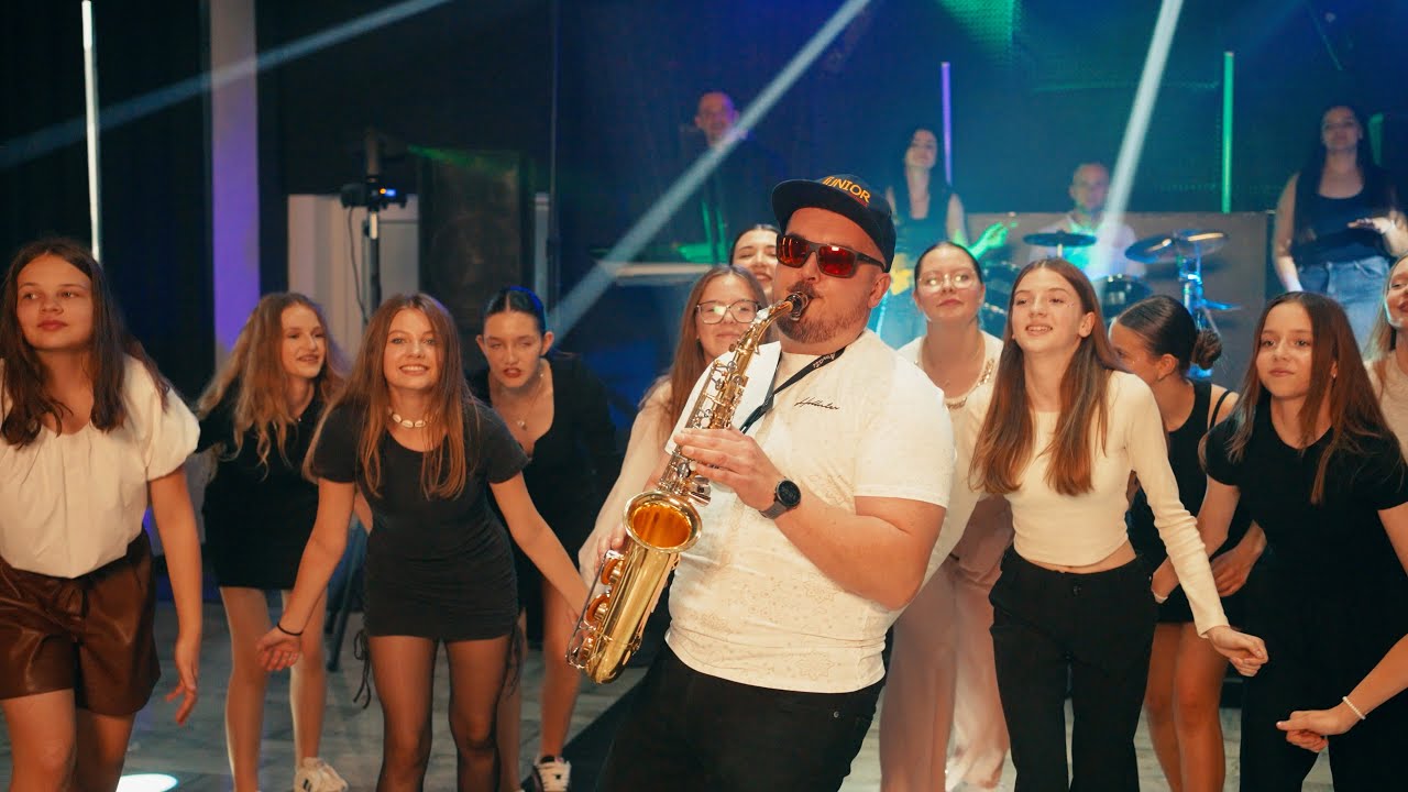 Junior z Kamienky - Spievaj ,tancuj (Official Video )