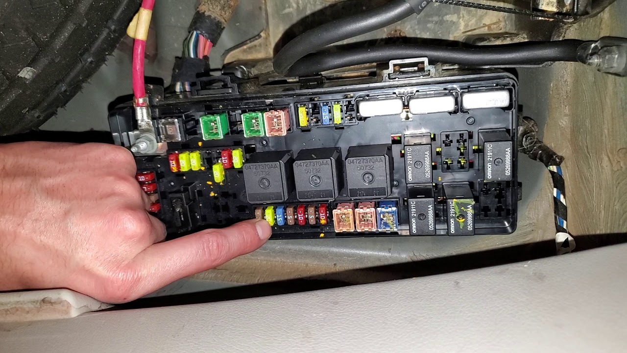 2006 Dodge Charger Cooling Fan Relay Location - CHARGER ABOUT