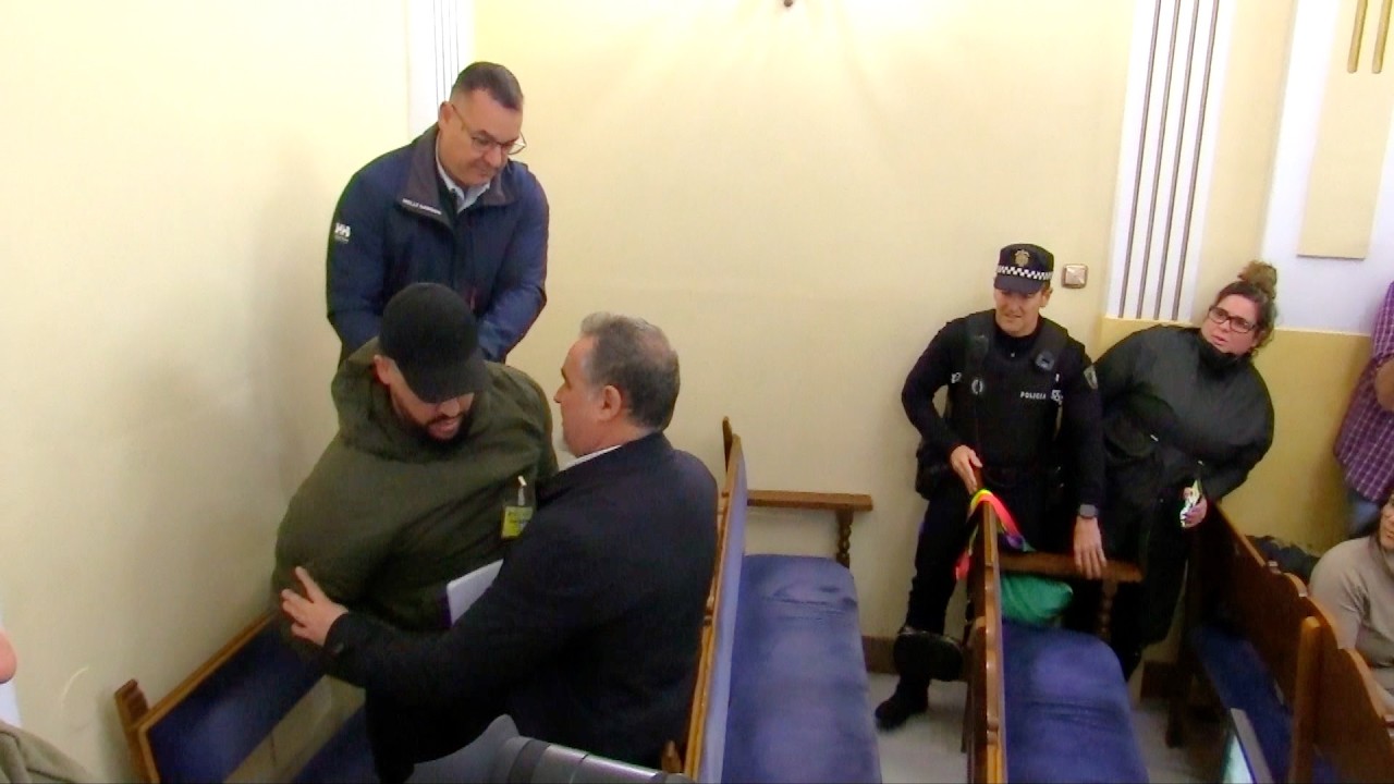 La expulsión de un ciudadano marca el segundo Debate sobre el Estado de la Ciudad de la legislatura