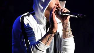 Eminem celebrates 10 years of sobriety