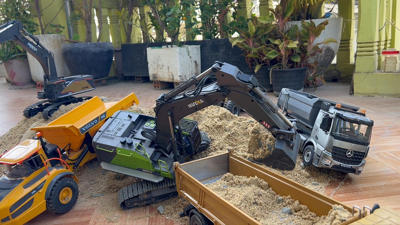 Epic RC Heavy Equipment Teamwork – Huina 1536, 1593 & 1583 Working Together with Volvo Dump Truck