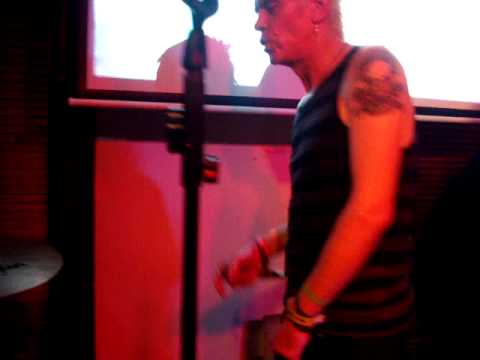 Sicknote at that Welsh Owl Club.
