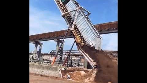 Trailers Dumps Mulch #shorts