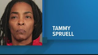 Jacksonville woman in jail after police say they found decomposing body in her home