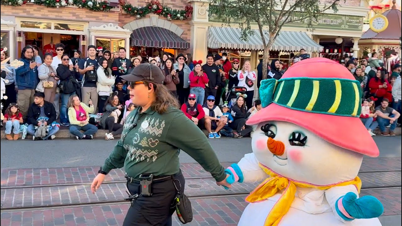 Disney's a Christmas Fantasy Parade (2024 Full POV)