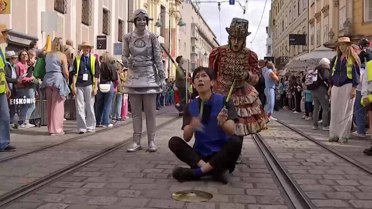 Linz als Bühne: 100 Künstler bei Pflasterspektakel