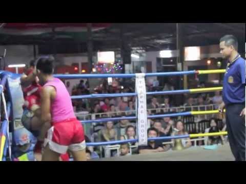 www.muay-thai-santai.com Cocopuff fights Quang Thong