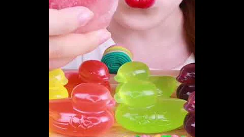 LESA ASMR 레사 She's eating duck jelly, fruit ice ball, nerd rope candy, rainbow food