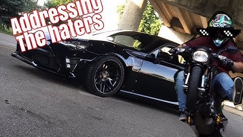 READING HATE COMMENTS WITH MY GIRLFRIEND