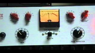 Kenetek LA-2X &quot;Extreme LA-2A&quot;  tube compressor on lead vocals