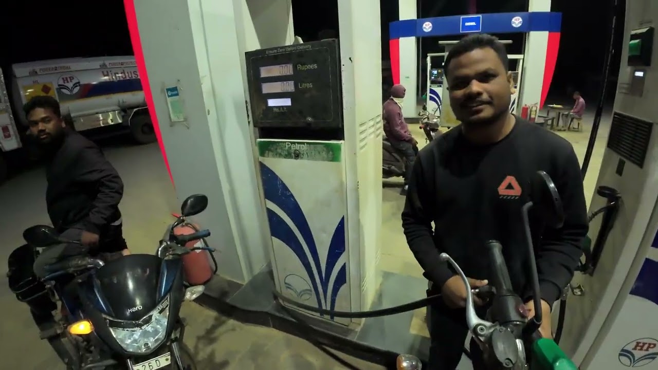 Night Ride Vibes 🌙 | Petrol Fill & Silent Roads | Bullet 350