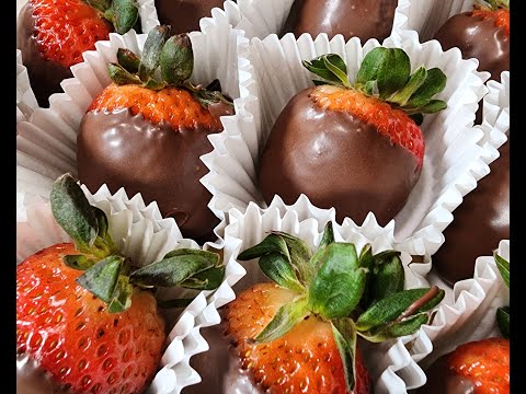 Chocolate Dipped Strawberries #chocolate #strawberry #strawberries
