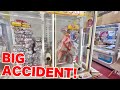 The machine broke when I got 3000 snacks! ! !