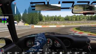 Une Mamie Sur Le Nürburgring