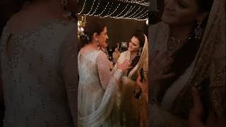 Famous Maryam Aurangzeb with saba Hameed at iffat umar daughter wedding #maryamaurangzaib #sabahameed Profile