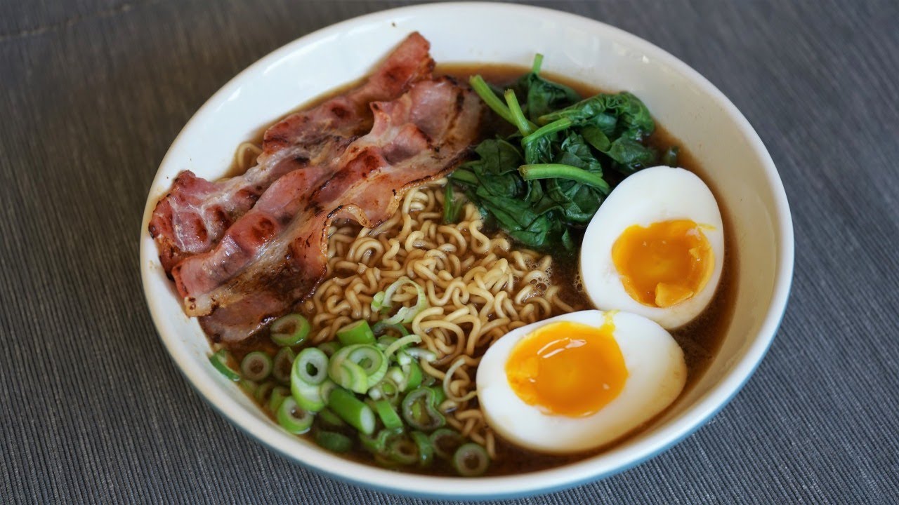 Instant Noodles in Miso Ramen Way easy, quick to prepare and delicious