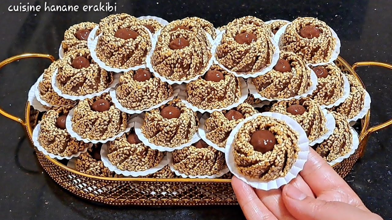 حلوة العشر دقائق بدون بيض بدون زبدة ولا زيت إقتصادية بمكونات بسيطة من أسهل وألذ الحلويات