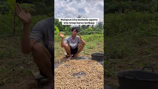 BERBAGI TIDAK PANDANG AGAMA DAN SUKI