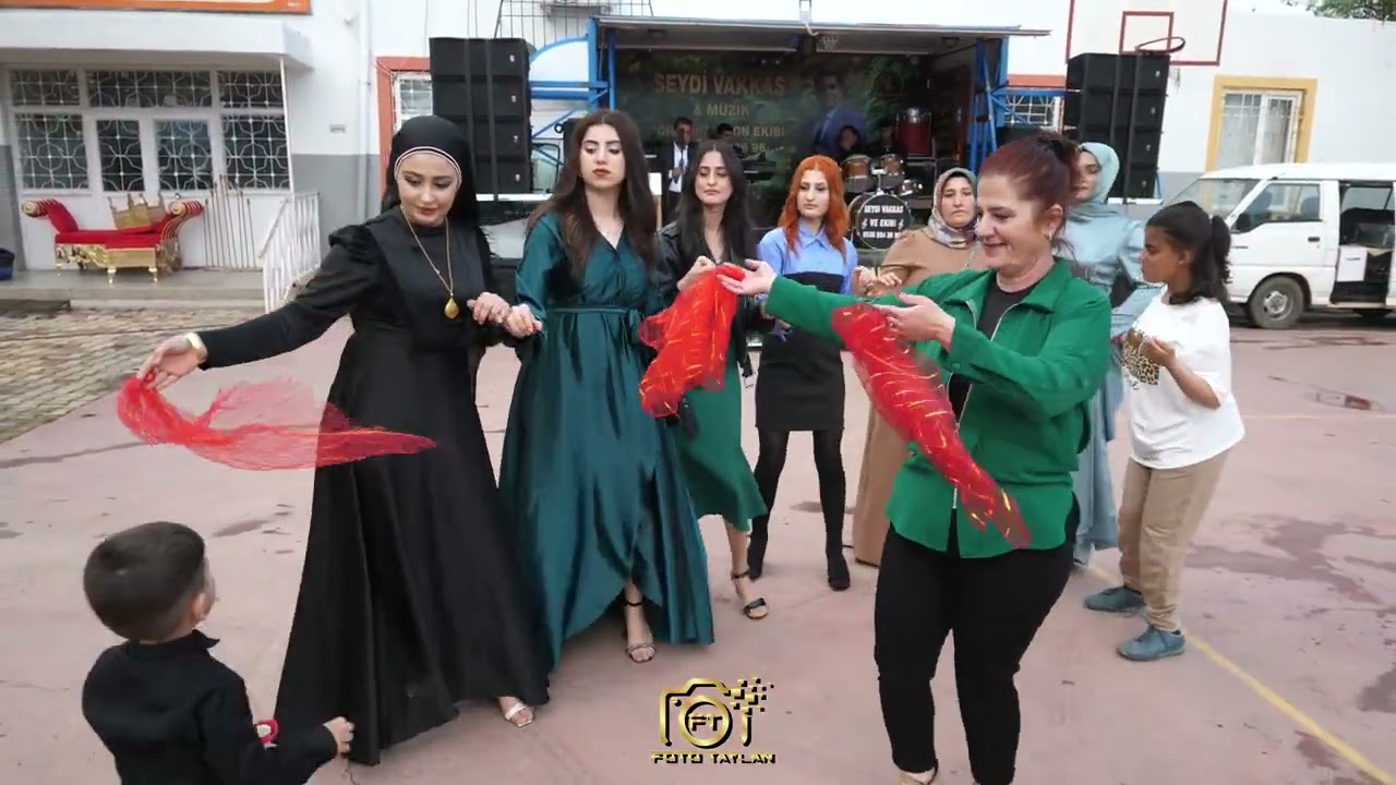 Fatma & Batuhan Kına Gecesi 1-Çakırhöyük Beldesi Seydi Vakkas ve Ekibi 11/04/2024