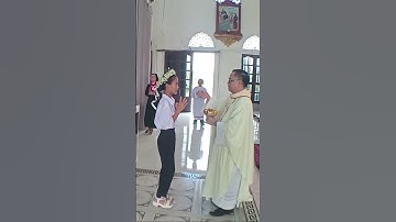 lãnh nhận bí tích rước lễ lần đầu của các em thiếu nhi Thánh thể giáo xứ ân phú