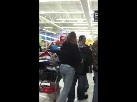 black friday chaos at walmart in rome ny youtube walmart rome ny