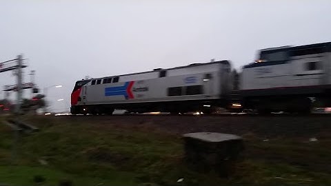 Amtrak Heritage 156 w/ B32-8WH #514 on P098