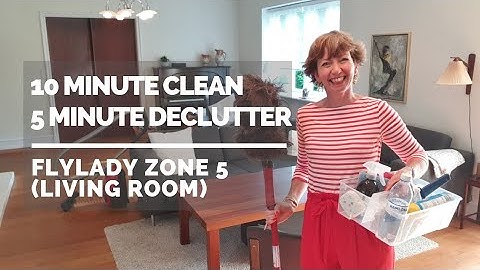 10 minute clean, 5 minute declutter in Flylady Zone 5 (the living room)!