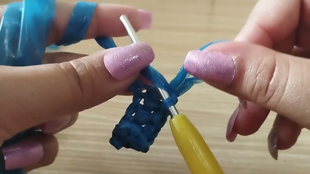 jogo de cozinha com sacola plástica esse é o tapete com sacola plástica vamos aprender