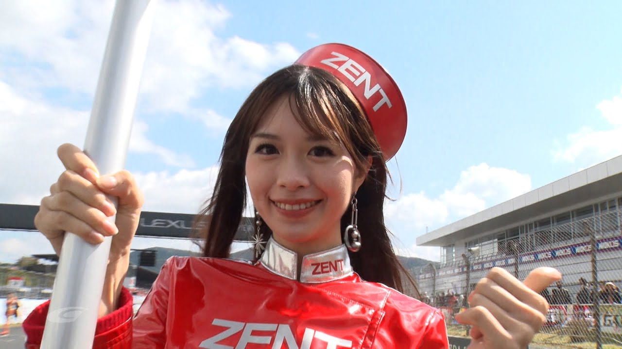 【SUPER GT Rd.7 AUTOPOLIS】レースクイーン勢揃い 笑顔満載！レース前グリッド