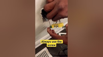 Tips from a pro: How to wire an outlet / plug #diy #electrician #learn #home #teach #reno #hgtv #tip