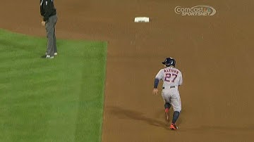HOU@OAK: Altuve steals 51st base of the season