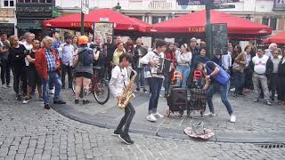 Street Music Show at Grote Markt, Brussels - SaxyOhm (11 yrs. old saxophone boy from Thailand)