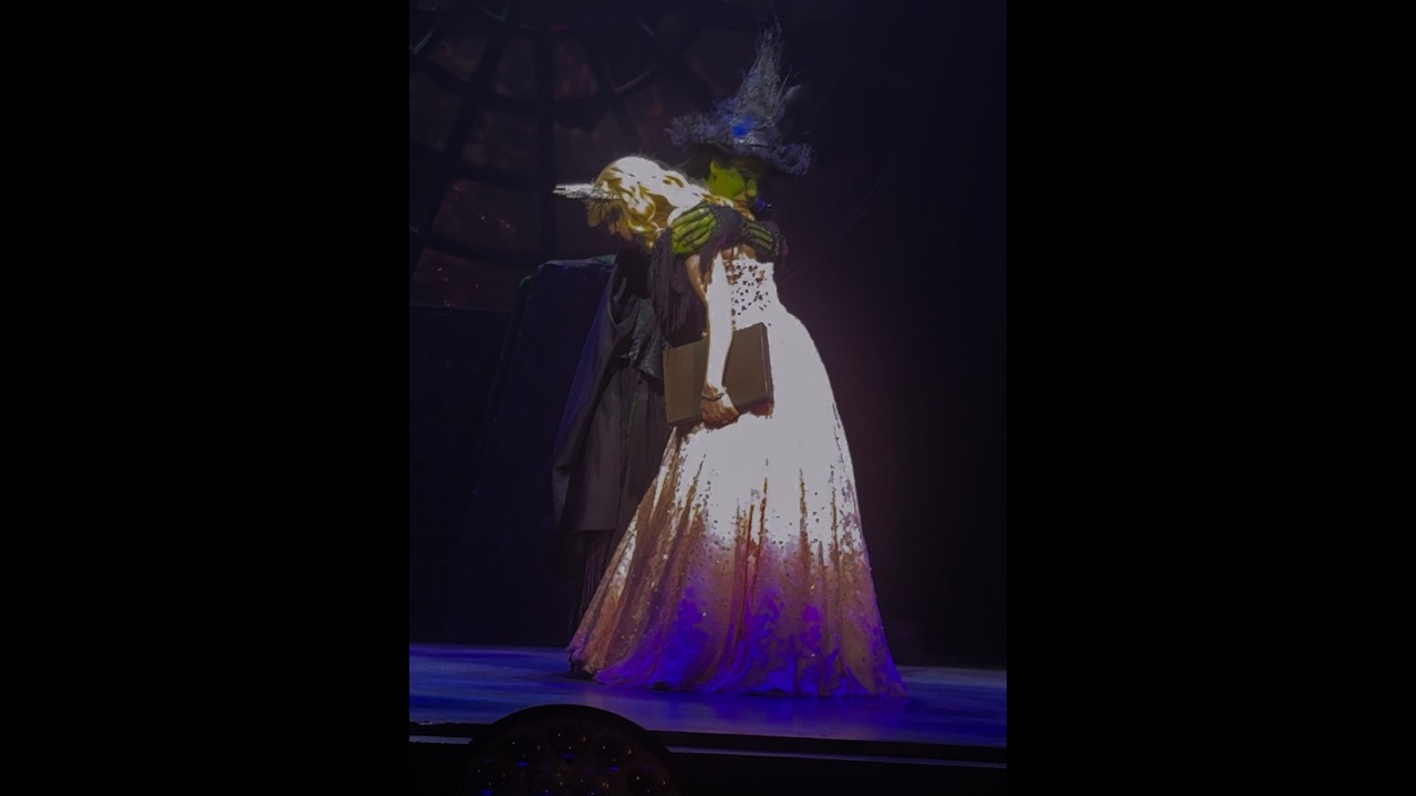 Último For Good (Primeira fileira) - Wicked BR25