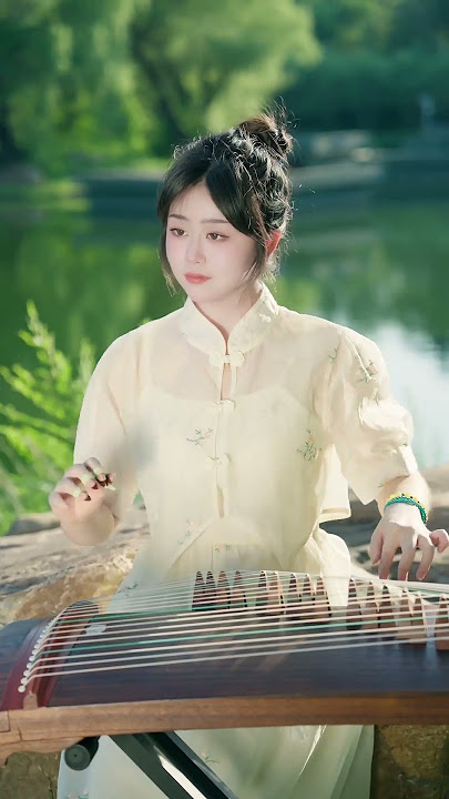 🌷小悦古箏GuZheng《藍眼淚》碎鑽灑進海 星星墜入人間💫 #古箏 #cover #shorts #tangyin #music #唐音樂隊 #古箏guzheng #翻唱 #唐音乐队 #音樂