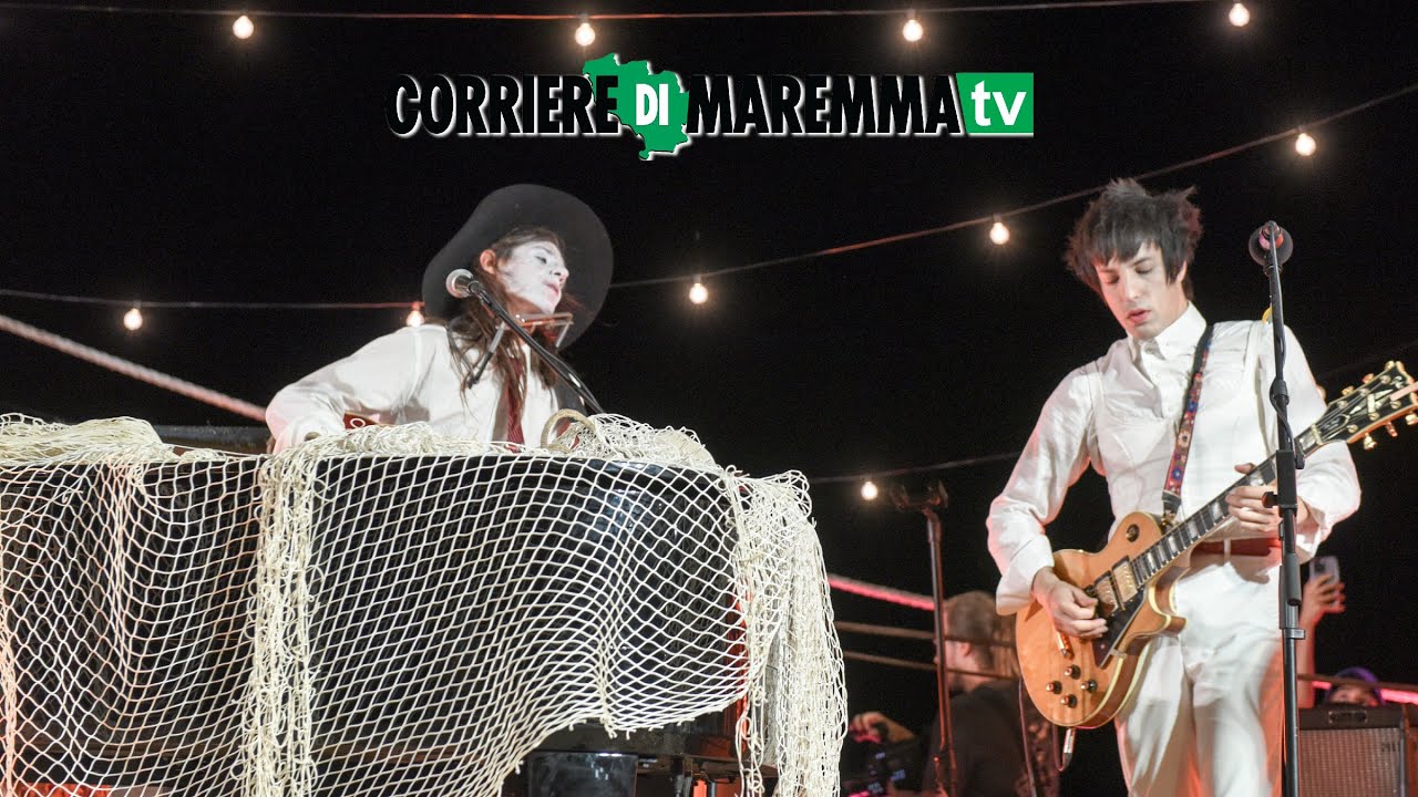 Lucio Corsi & Tommaso Ottomano: Un concerto galleggiante a Porto Ercole