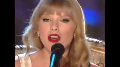 TAYLOR SWIFT SINGING EYES OPEN