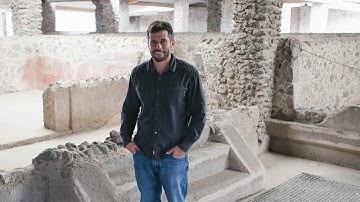 A tour of Tetitla, ancient apartment complex