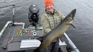 : Big Bait, Big Pike! Ep. 14! (Eng. SUB)