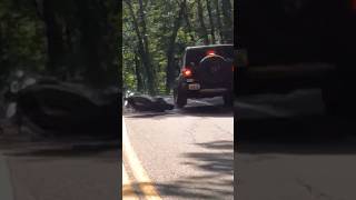 Jeep runs over BMW 😯