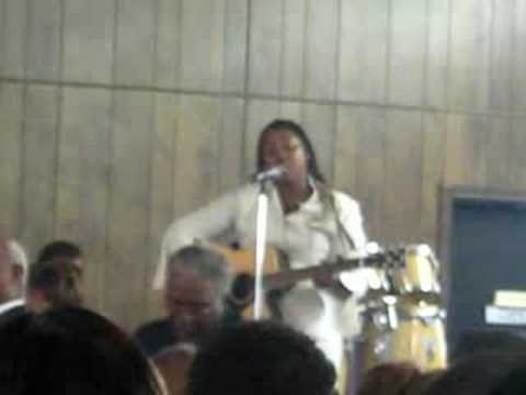 Rosalind Chavis-Williams Singing "I Can Only Imagi...