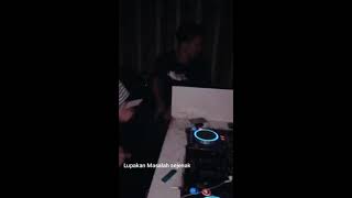 Story wa||Lupakan masalah sejenak