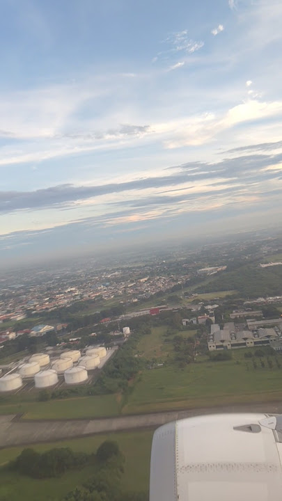 Mentahan naik pesawat | story wa | air asia #airasia #airasiaindonesia #storywa #storywa30detik