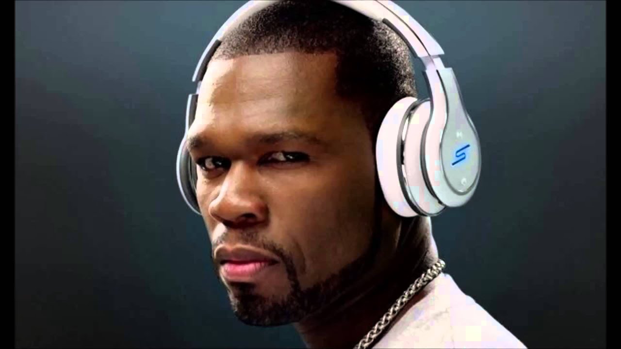 Негр в наушниках. 50 Cent наушники. 50 Cent Dr Dre. Dr Dre Wireless наушники. 50 Cent фото.