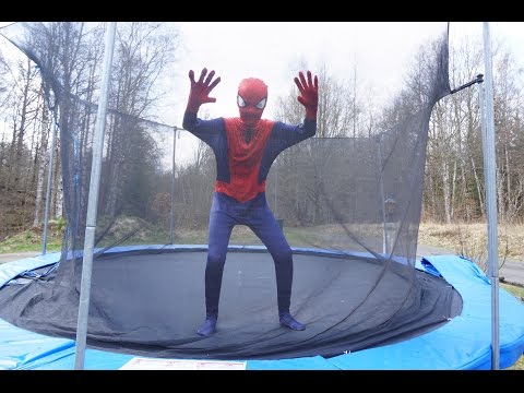 SpiderMan Spider-Man Spiderman Marvel Avengers Superhero Jump Trampoline. Dressed child