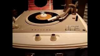 Philips AG9127 plays Buddy Holly,You&#39;re the one (undubbed version)