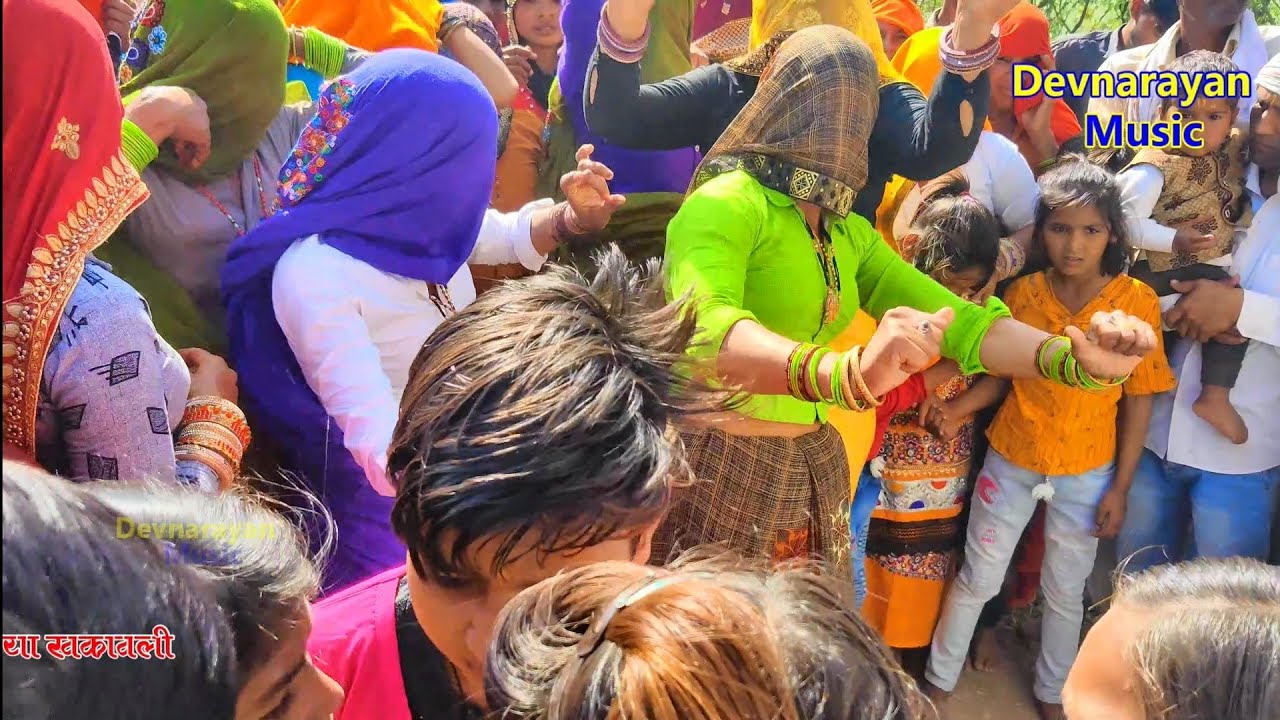 राधा संग खेले रास कन्हैया तू वृंदावन ! सत्तो गुर्जर के नये भजन पर गुर्जर लेडिजो का डांस 23/02/2022